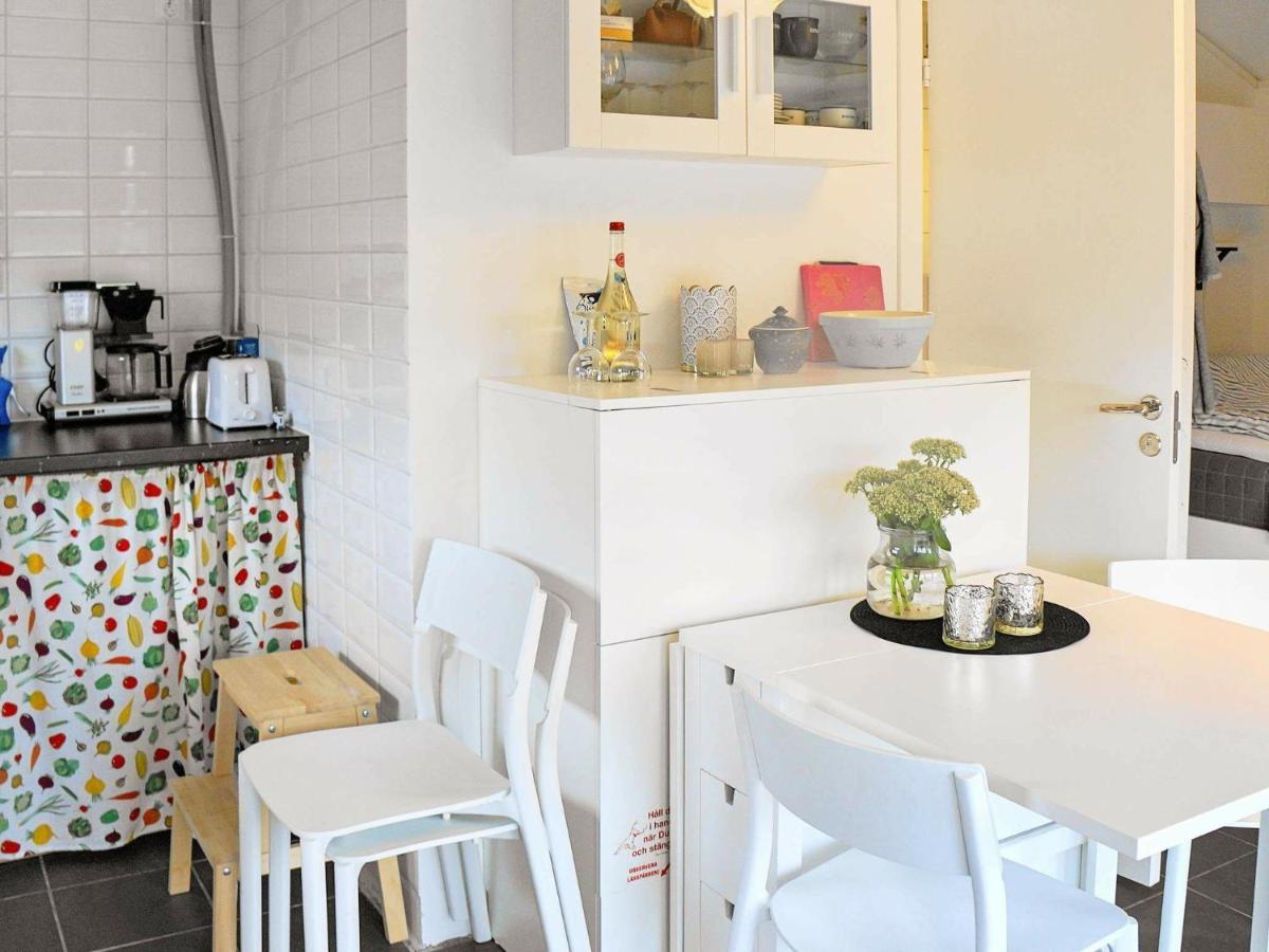 4 Person Holiday Home In Sk Rhamn Skärhamn Zimmer foto
